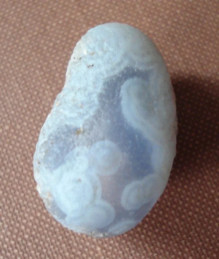 Fotografie minerálu Křemen (var. chalcedon) z lokality Dorngov, Mongolia