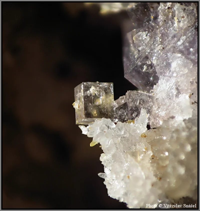 Fotografie minerálu Fluorit z lokality Budjgar, Mongolia