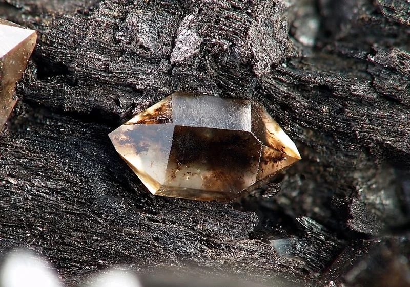 Fotografie minerálu Křemen z lokality Bílina, Czech Republic