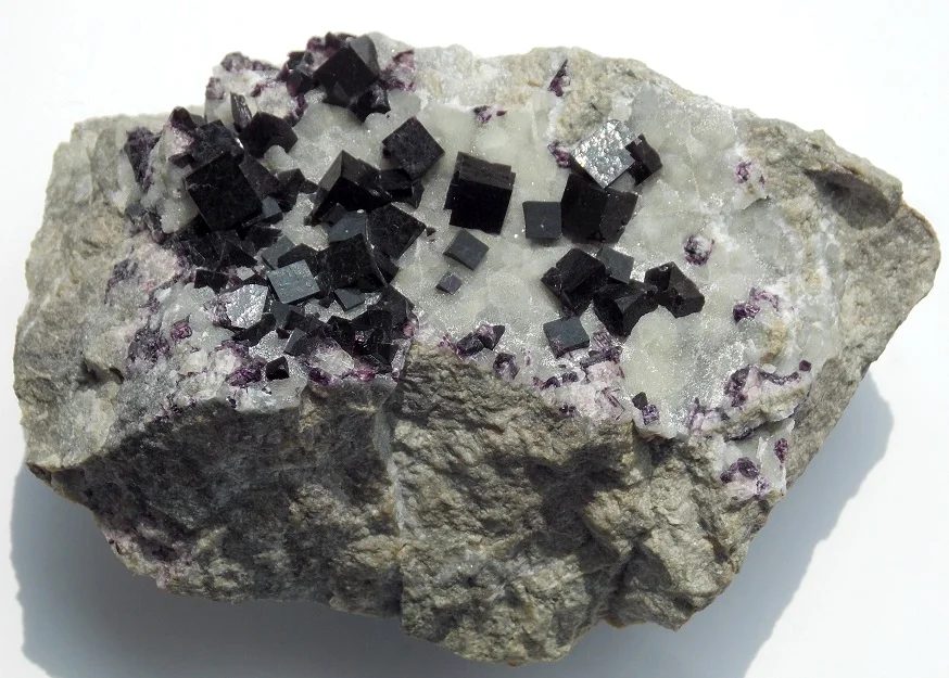 Fotografie minerálu Fluorit z lokality Běstvina, Czech Republic