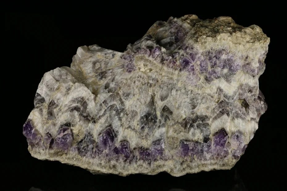 Fotografie minerálu Křemen (var. ametyst) z lokality Bochovice, Czech Republic