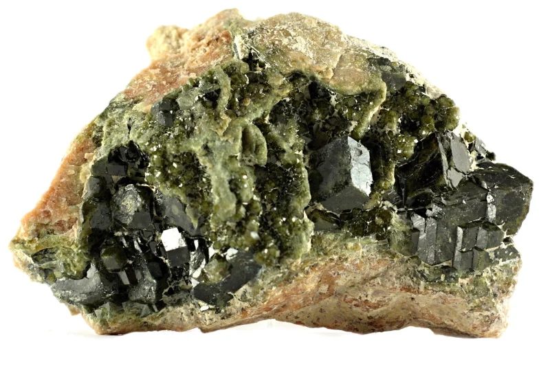 Fotografie minerálu Andradit z lokality Erongo, Namibia