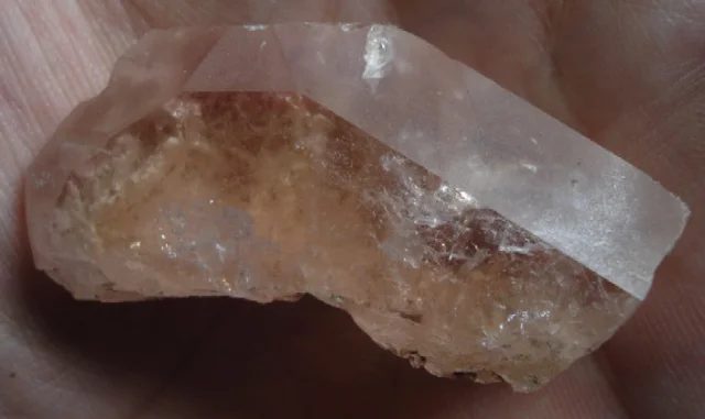 Fotografie minerálu Beryl (var. morganit) z lokality Malkhan, Russia