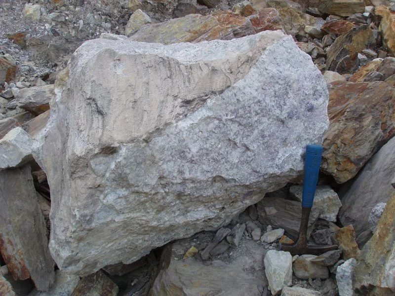 Fotografie minerálu Lepidolit z lokality Fe-Li-Sn Deposit, La Fregeneda, Salamanca, Castile and Leon, Spain