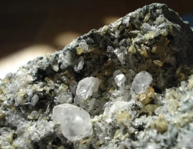 Fotografie minerálu Titanit z lokality Shigar District, Gilgit-Baltistan, Pakistan