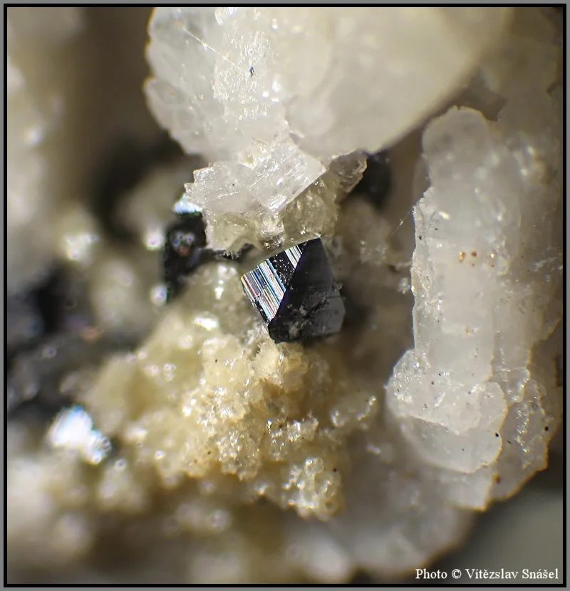 Fotografie minerálu Anatas z lokality La Lande quarry, Brittany, France