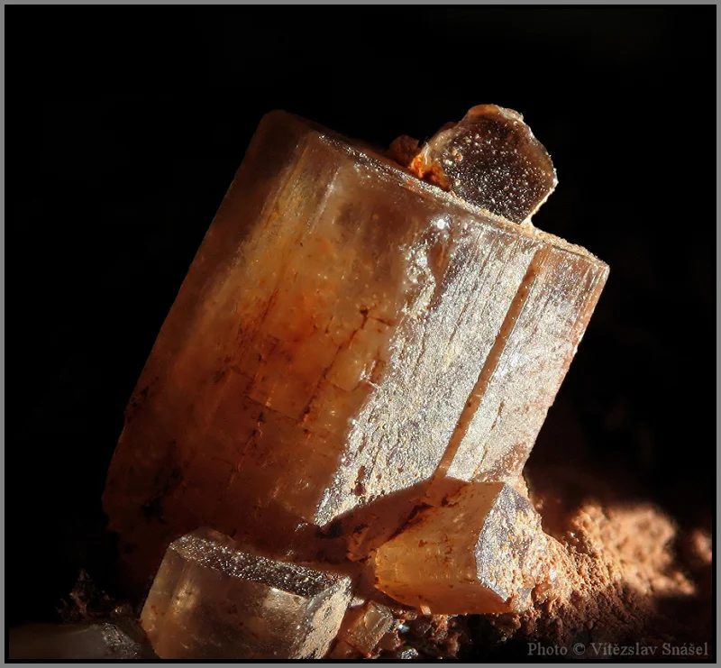 Fotografie minerálu Aragonit z lokality Tazouta, Morocco