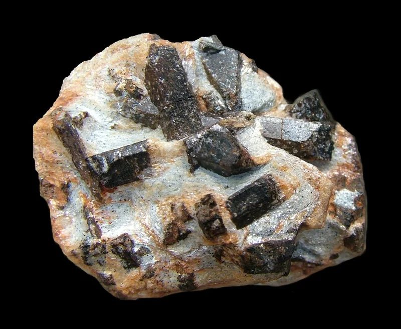 Fotografie minerálu Staurolit z lokality Nový Malín, Czech Republic