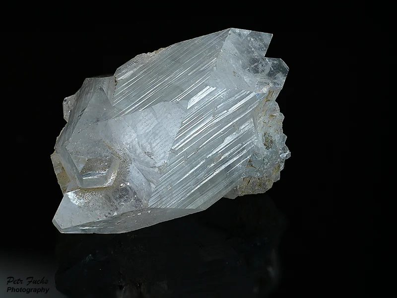 Fotografie minerálu Apofylit z lokality Nasik, India