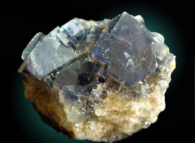 Fotografie minerálu Fluorit z lokality Černý Potok, Czech Republic