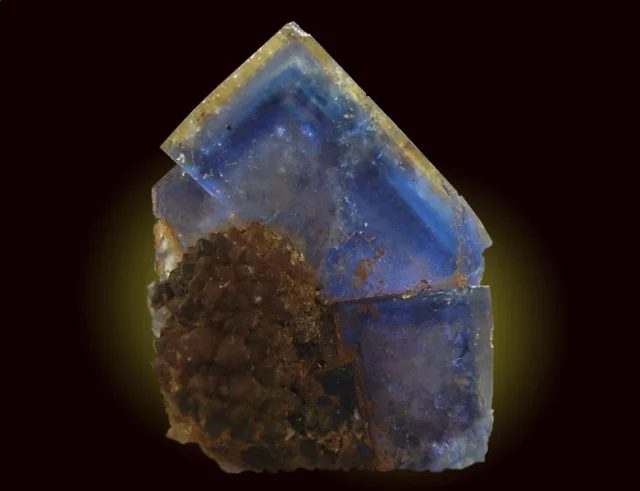 Fotografie minerálu Fluorit z lokality Černý Potok, Czech Republic