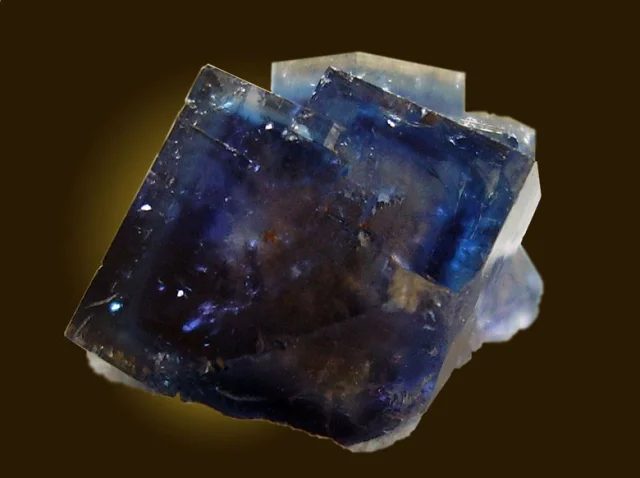 Fotografie minerálu Fluorit z lokality Černý Potok, Czech Republic