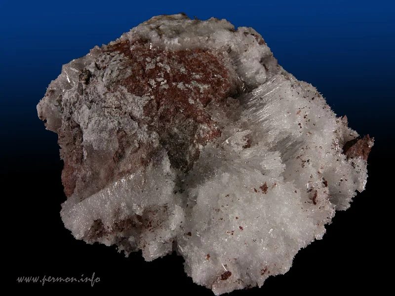 Fotografie minerálu Hexahydrit z lokality Oslavany, Czech Republic