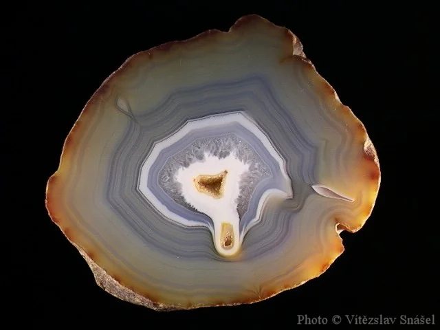 Fotografie minerálu Achát z lokality Rio Grande do Sul, Brazil