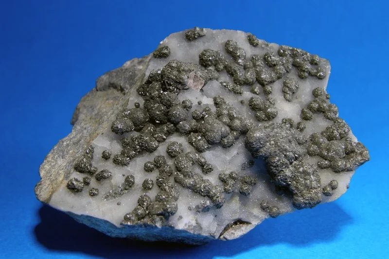 Fotografie minerálu Pyrit z lokality Stříbro, Czech Republic