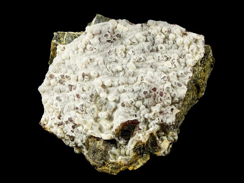 Fotografie minerálu Křemen (var. chalcedon) z lokality Bernartice, Czech Republic