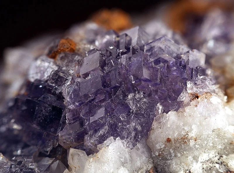 Fotografie minerálu Fluorit z lokality Boží Dar, Krušné Hory, Czech Republic
