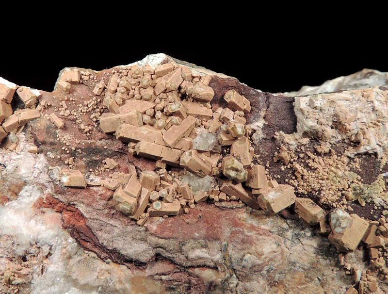 Fotografie minerálu Ettringit z lokality N Chwanning Mine, Kuruman, South Africa