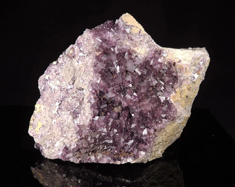Fotografie minerálu Fluorit z lokality Niederschlag, Germany