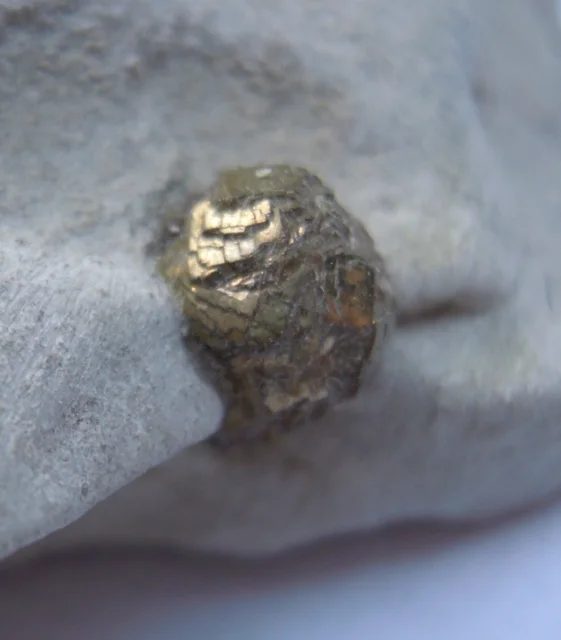 Fotografie minerálu Pyrit z lokality Úpohlavy, Czech Republic