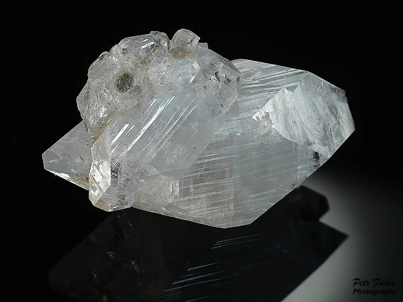 Fotografie minerálu Apofylit z lokality Nashik, Maharashtra, India