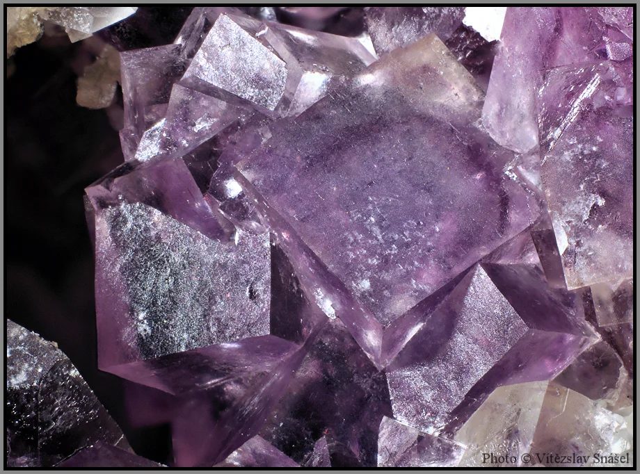Fotografie minerálu Fluorit z lokality št. Barbora, Krupka, Czech Republic