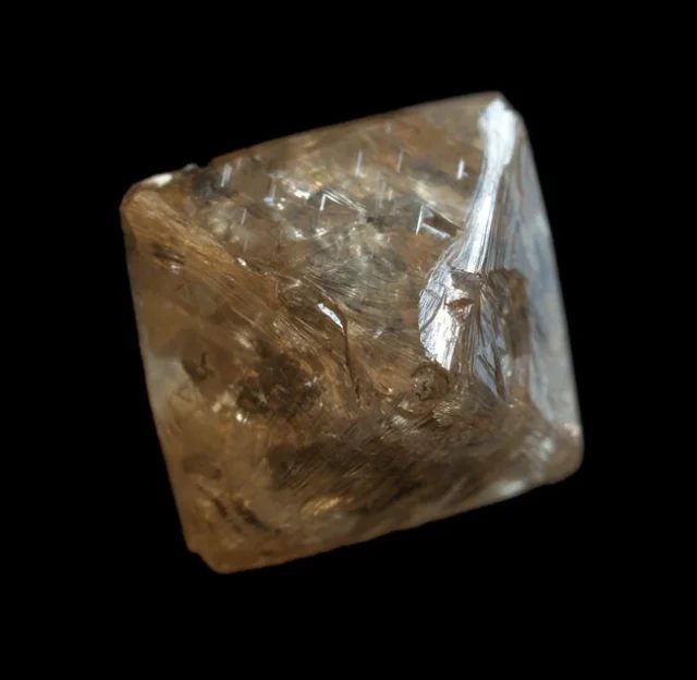 Fotografie minerálu Diamant z lokality Kimberley, South Africa