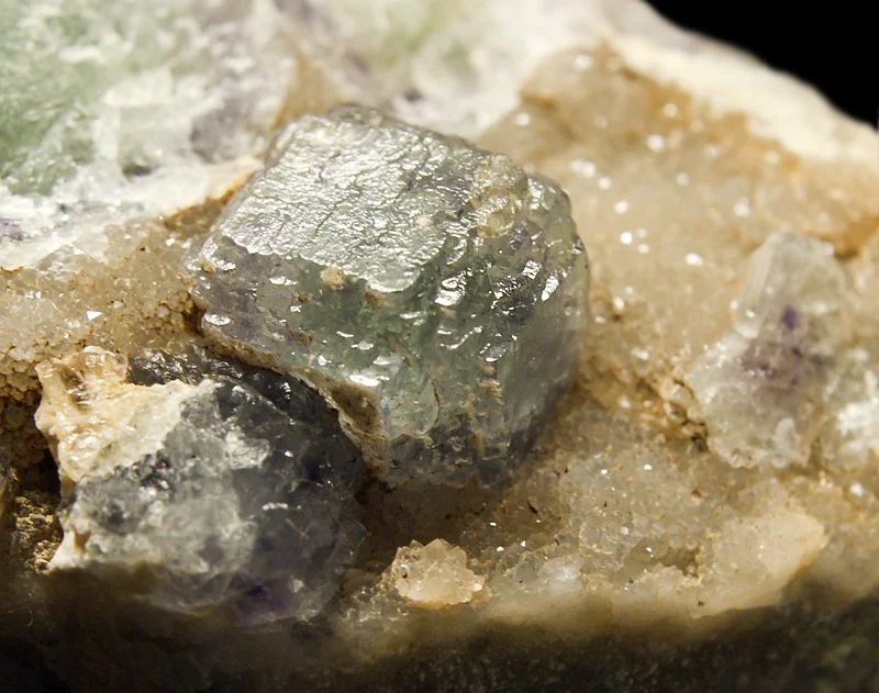 Fotografie minerálu Fluorit z lokality Kožlí, Czech Republic