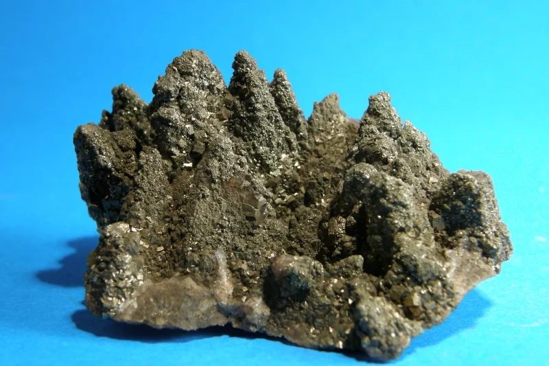 Fotografie minerálů Kalcit, Pyrit z lokality Příbram, Czech Republic