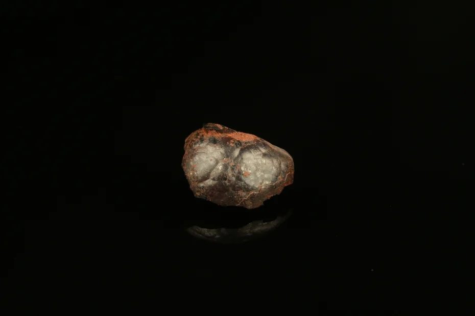 Fotografie minerálu Hematit z lokality Hradiště, Czech Republic