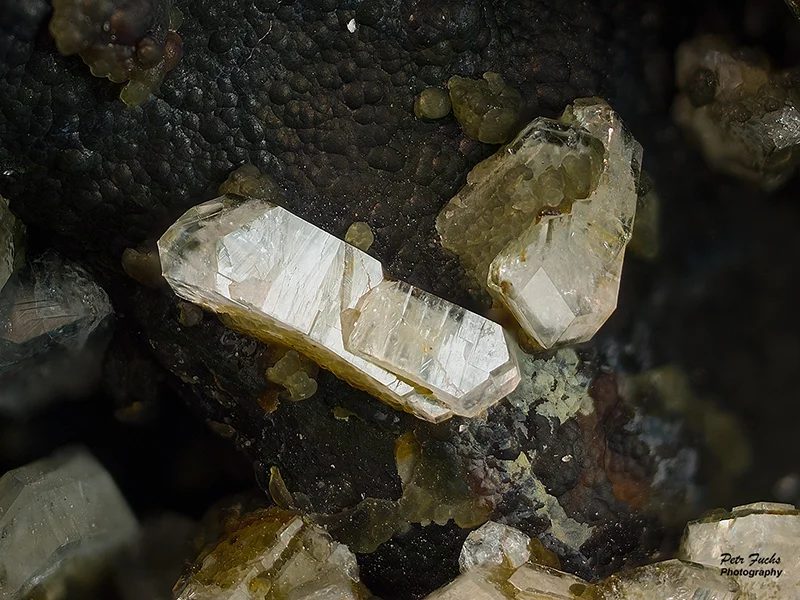 Fotografie minerálu Harmotom z lokality Česká Lípa, Czech Republic