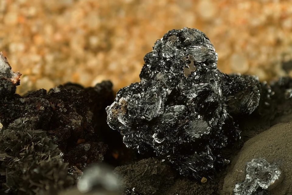 Fotografie minerálu Pyroluzit z lokality Gelnica, Perlová Dolina, Slovakia