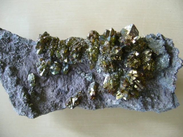 Fotografie minerálu Markazit z lokality Bílina, Czech Republic