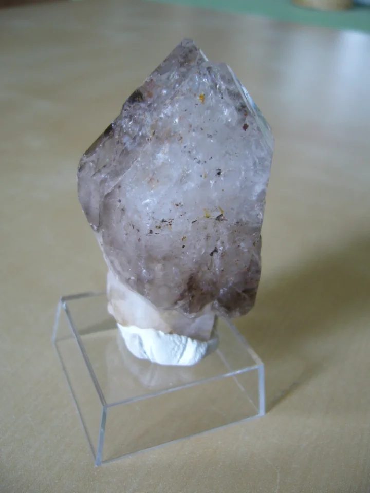 Fotografie minerálu Křemen (var. záhněda) z lokality Kozmice, Czech Republic