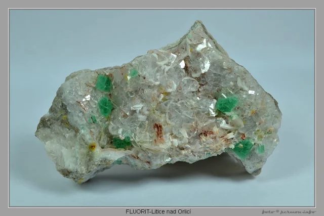 Fotografie minerálu Fluorit z lokality Litice nad Orlicí, Czech Republic