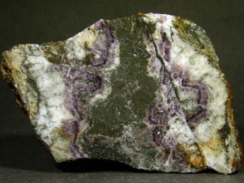Fotografie minerálů Fluorit, Galenit, Pyrit z lokality Boží Dar, Czech Republic