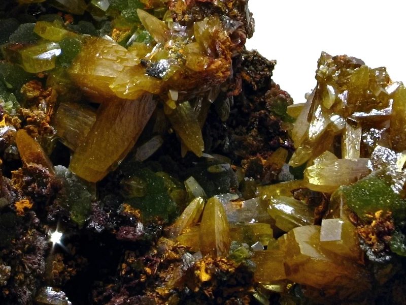 Fotografie minerálů Mimetit, Wulfenit z lokality Ojuela, Mapimí, Durango, Mexico