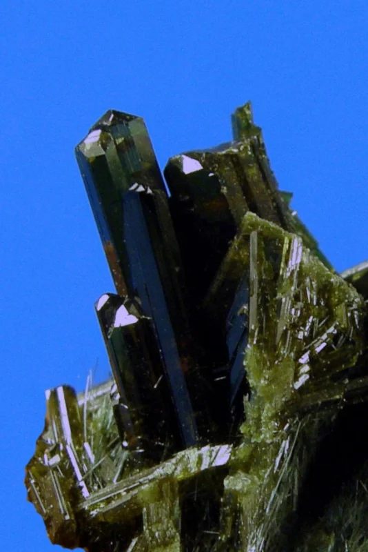 Fotografie minerálu Epidot z lokality Knappenwand, Austria
