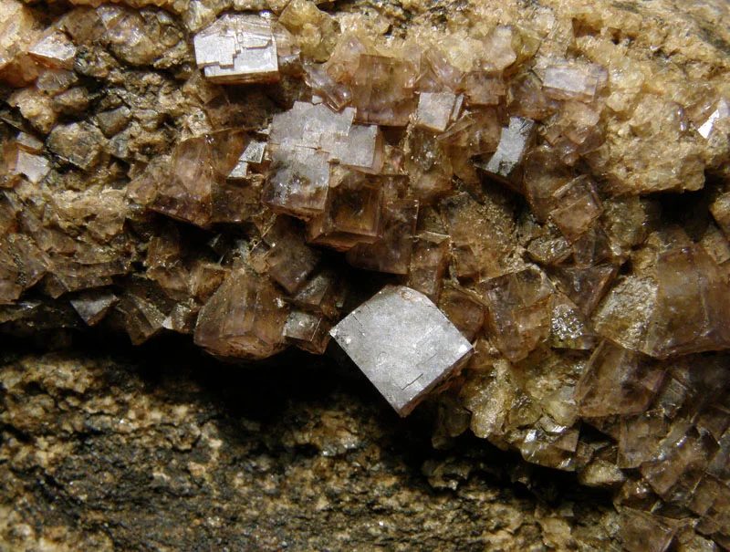 Fotografie minerálu Fluorit z lokality Petlery, Czech Republic