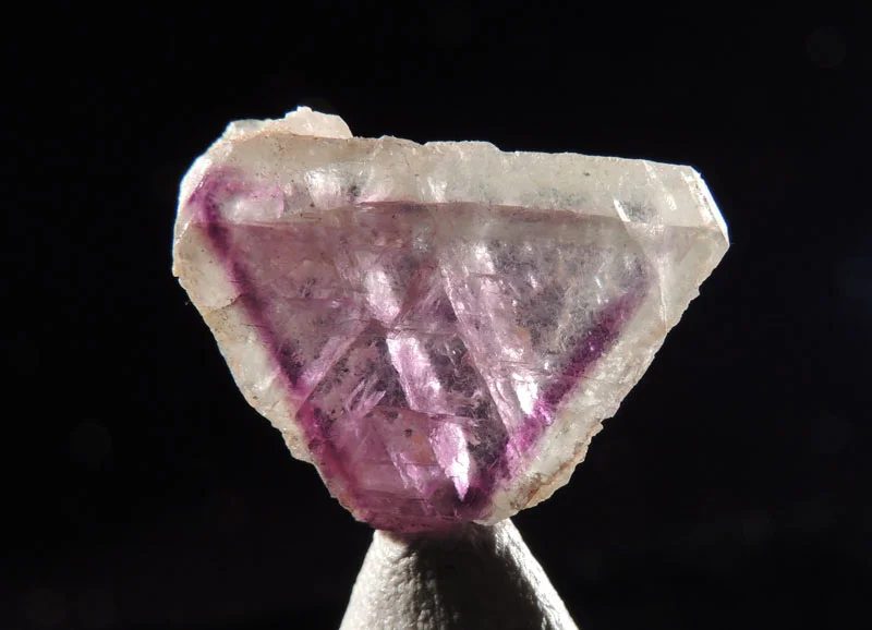 Fotografie minerálu Fluorit z lokality Hora Svatého Šebestiána, Czech Republic