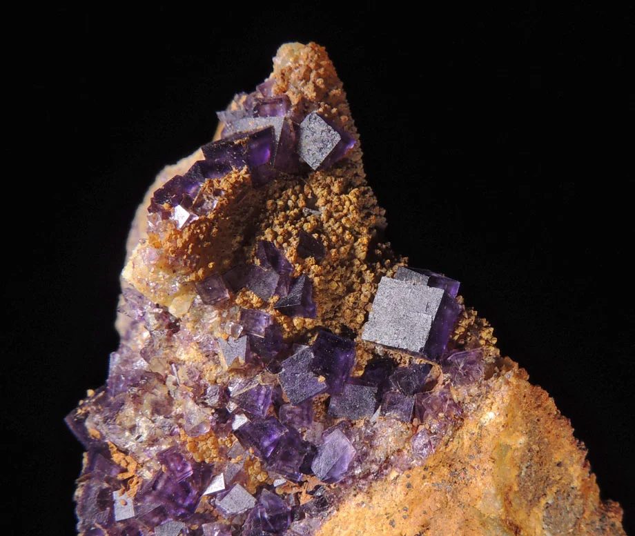 Fotografie minerálu Fluorit z lokality Přísečnice, Czech Republic