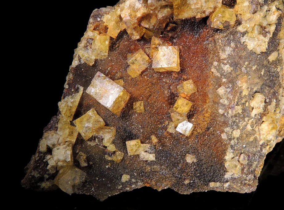 Fotografie minerálu Fluorit z lokality Přísečnice, Czech Republic