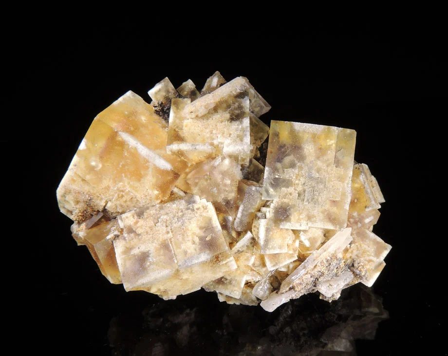Fotografie minerálu Fluorit z lokality Přísečnice, Czech Republic