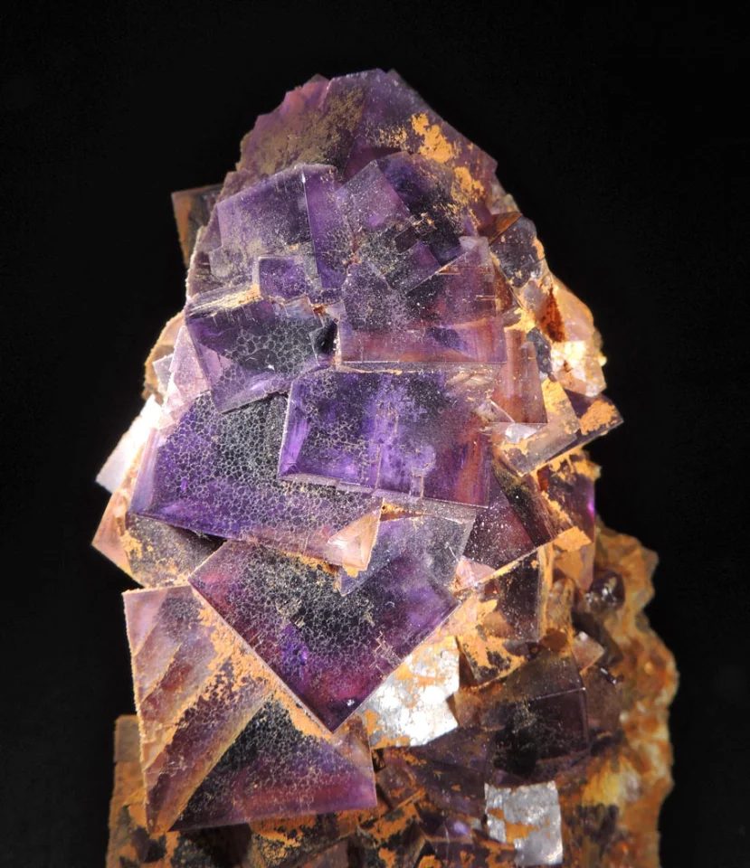 Fotografie minerálu Fluorit z lokality Berbes, Asturias, Spain