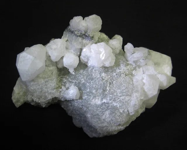 Fotografie minerálu Analcim z lokality Libodřice, Czech Republic
