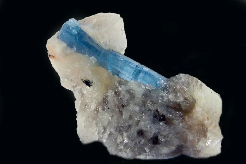 Fotografie minerálu Beryl (var. akvamarín) z lokality Wedretta di Sissone, Italy