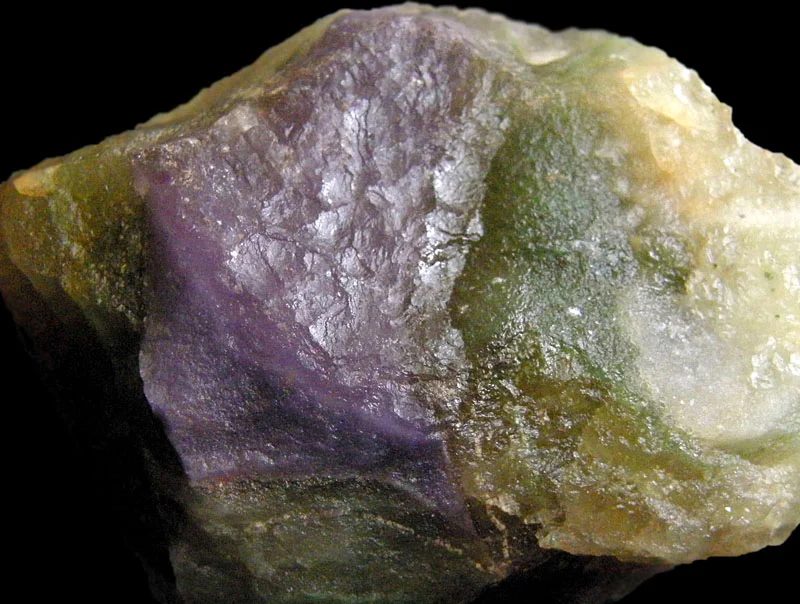 Fotografie minerálu Fluorit z lokality Kovářská, Czech Republic