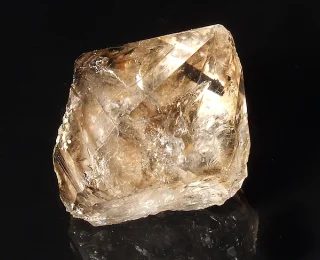 Fotografie minerálu Křemen (var. záhněda) z lokality Dolní Bory, Czech Republic