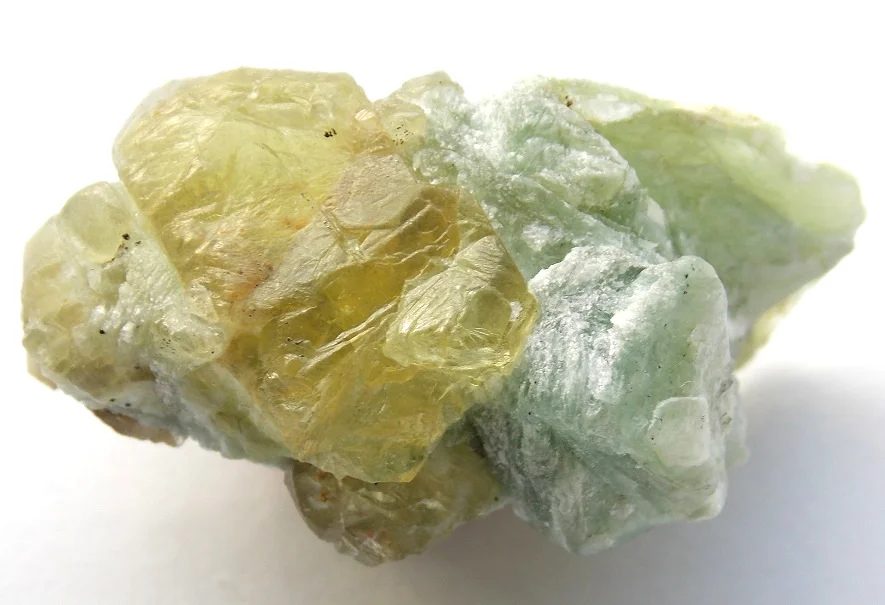Fotografie minerálů Fluorapatit, Mastek z lokality Muránska Dlhá Lúka, Slovakia