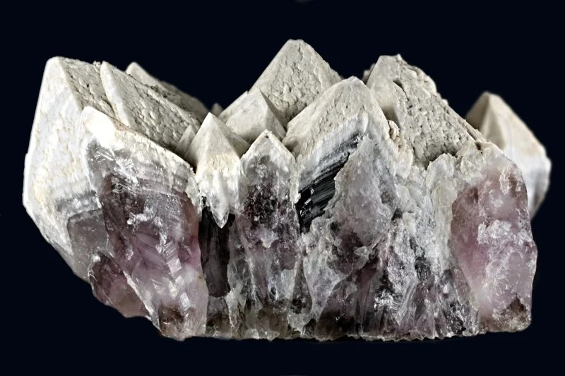 Fotografie minerálu Křemen (var. ametyst) z lokality Bochovice, Czech Republic